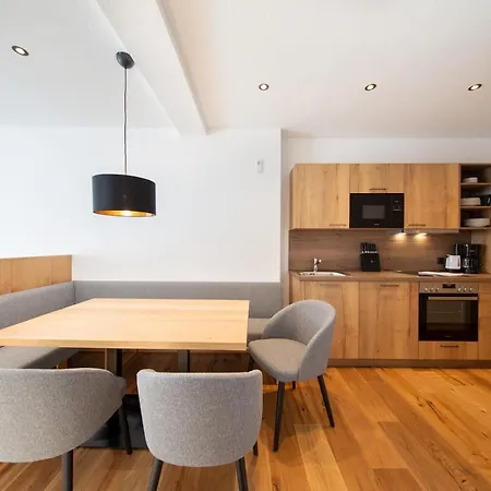 Lakeside By A Casa *