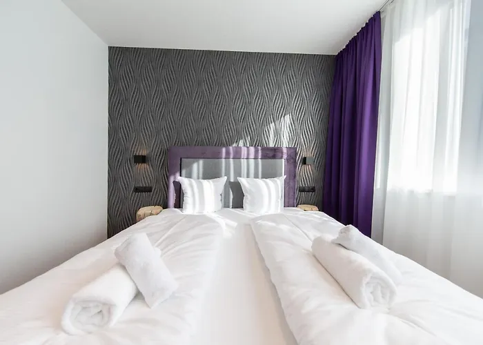 Lakeside By A Casa *