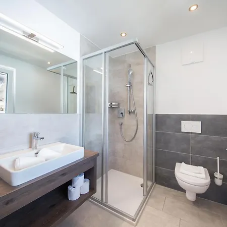 Apartman Lakeside By A Casa