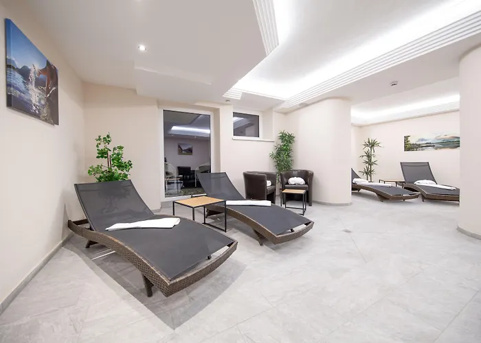 Lakeside By A Casa Апартаменты *