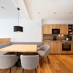Lakeside By A Casa *
